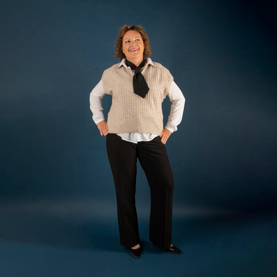 Pantalon Carmen noir et Cravate