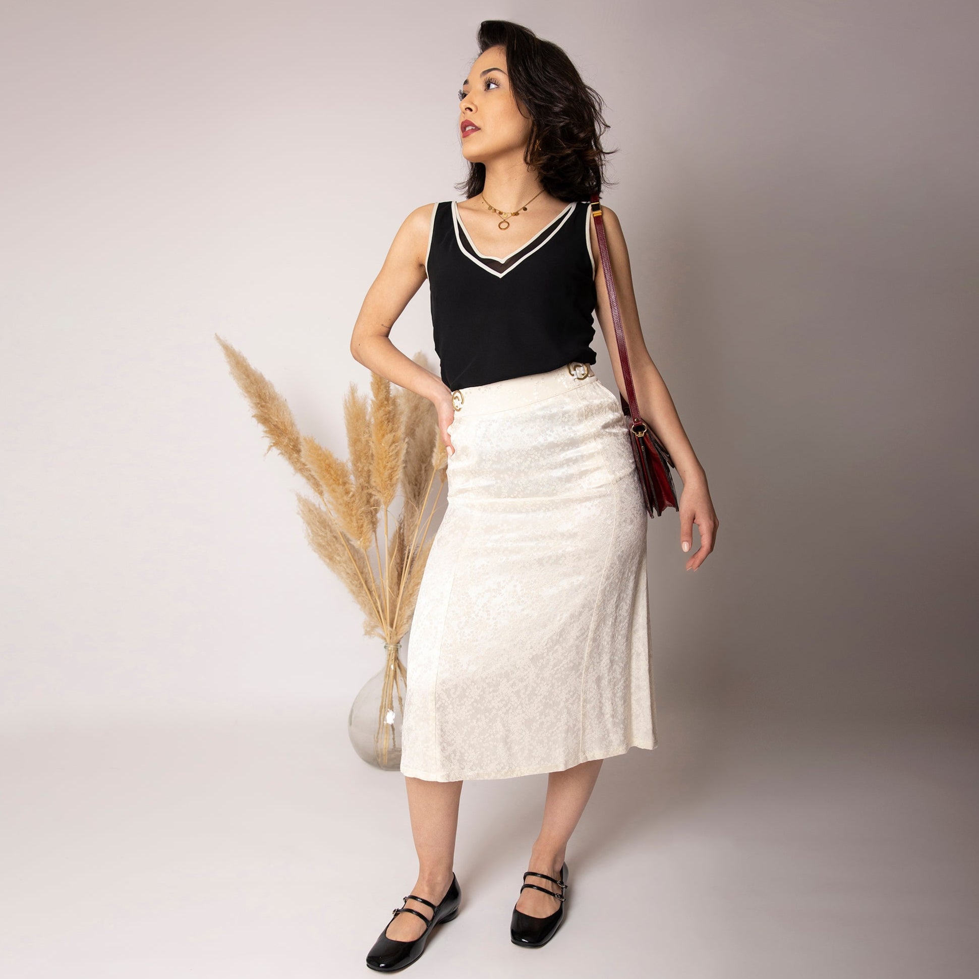Jupe longue blanche, ivoire à motif, ajustable et confortable, avec des poches, en tissu upcyclé, modèle Flora de la marque ASUR