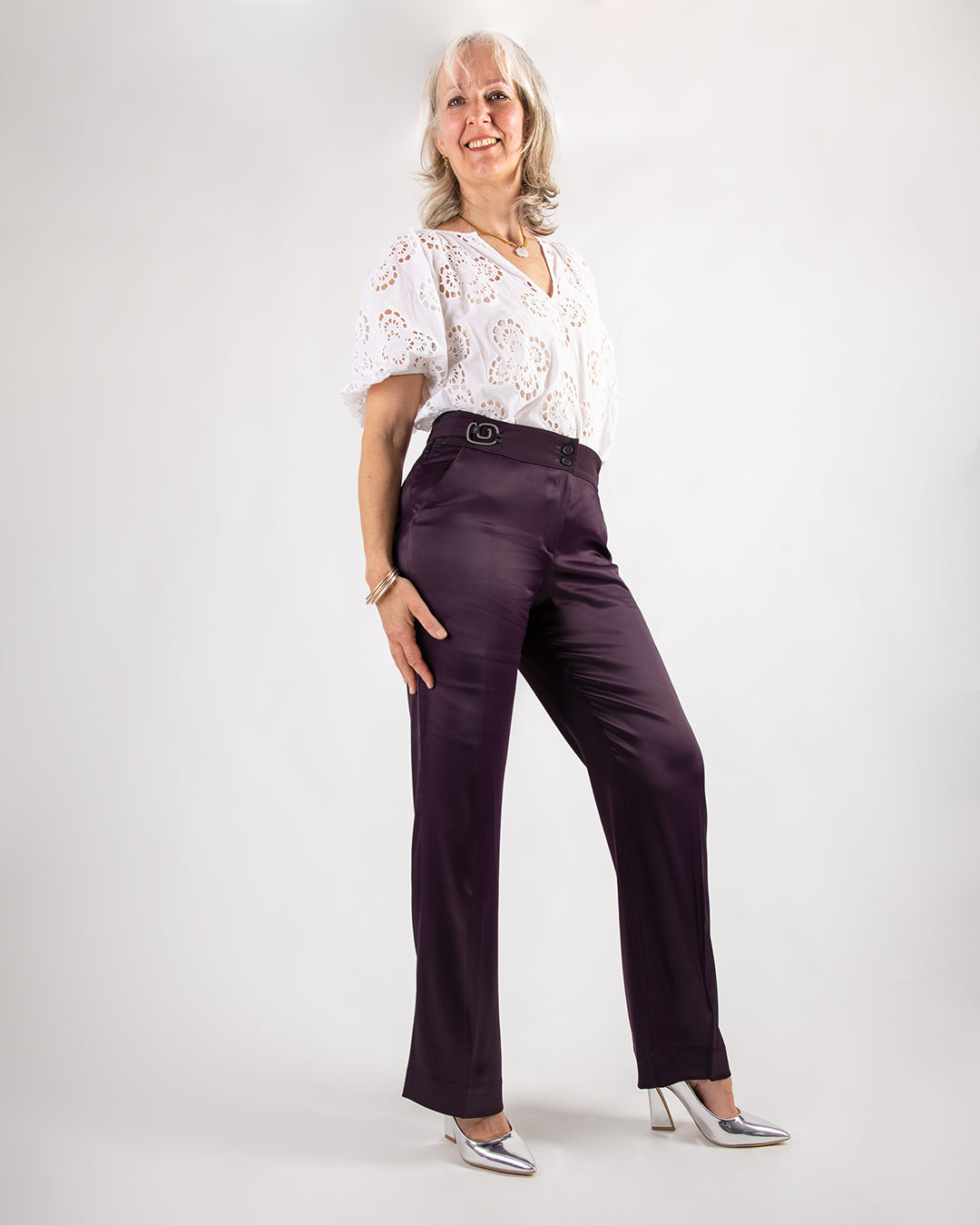Pantalon ASUR Carmen aubergine violet coupe large droite ajustable confortable