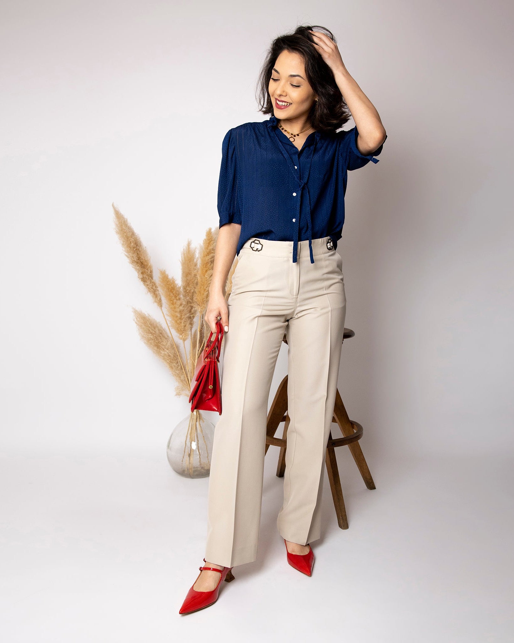 Pantalon ASUR Carmen beige coupe large confortable ajustable