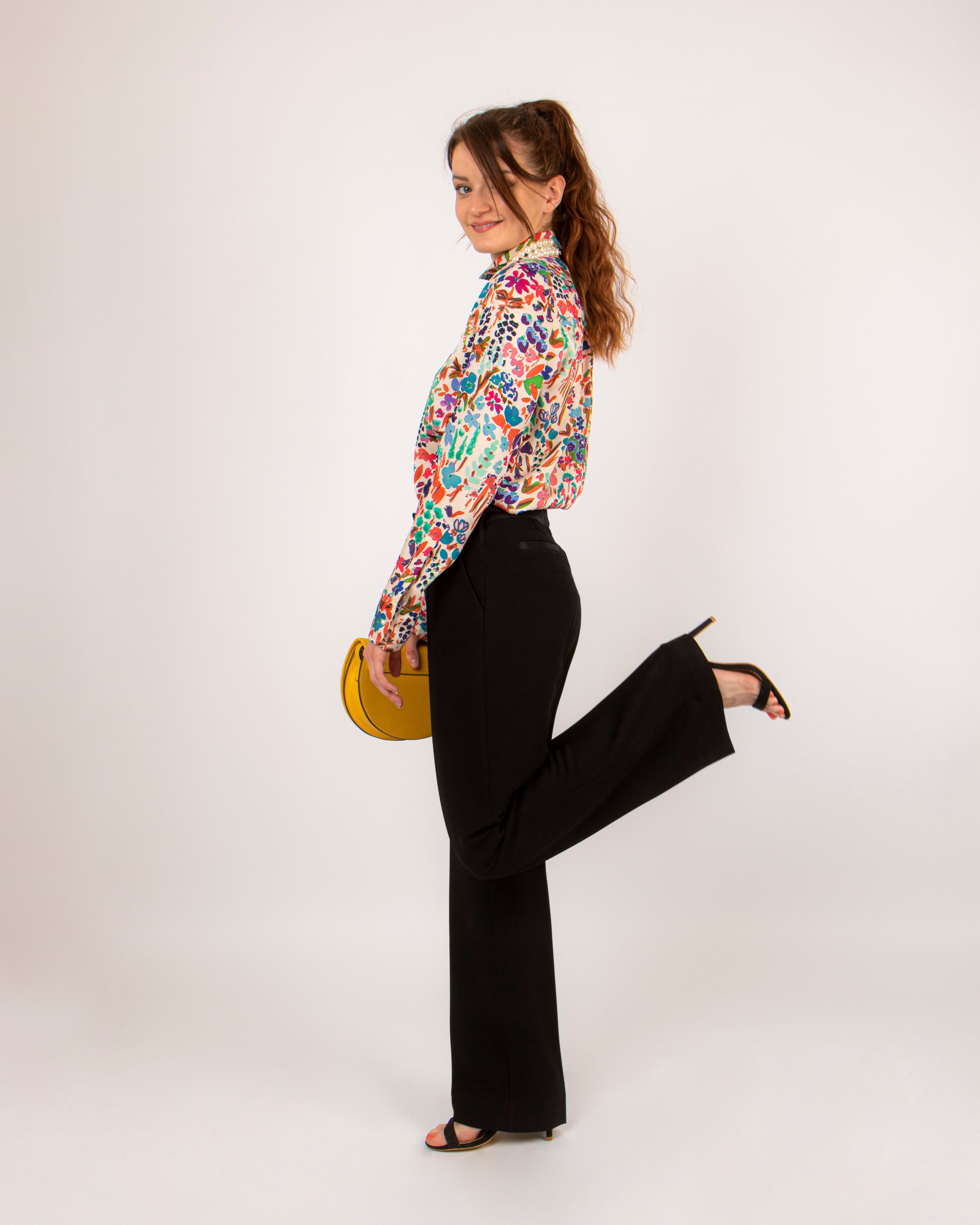 Pantalon ASUR Carmen noir coupe large droite ajustable confortable