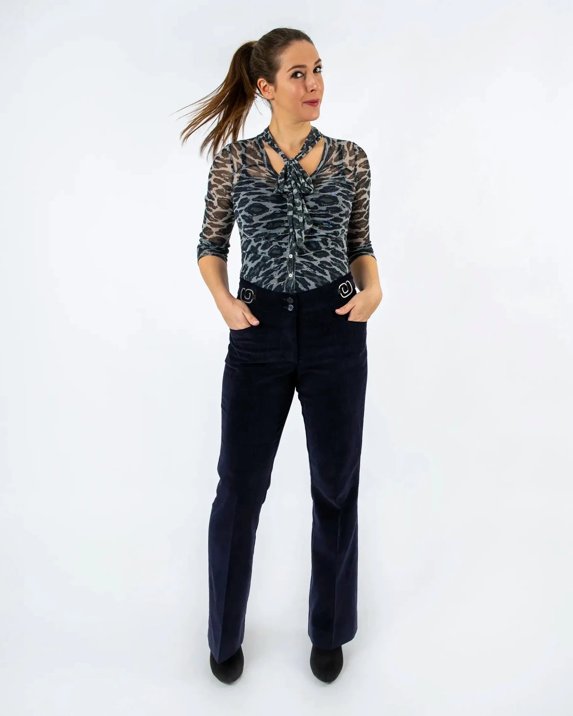 Pantalon Freyja ASUR velours bleu nuit coupe flare ajustable