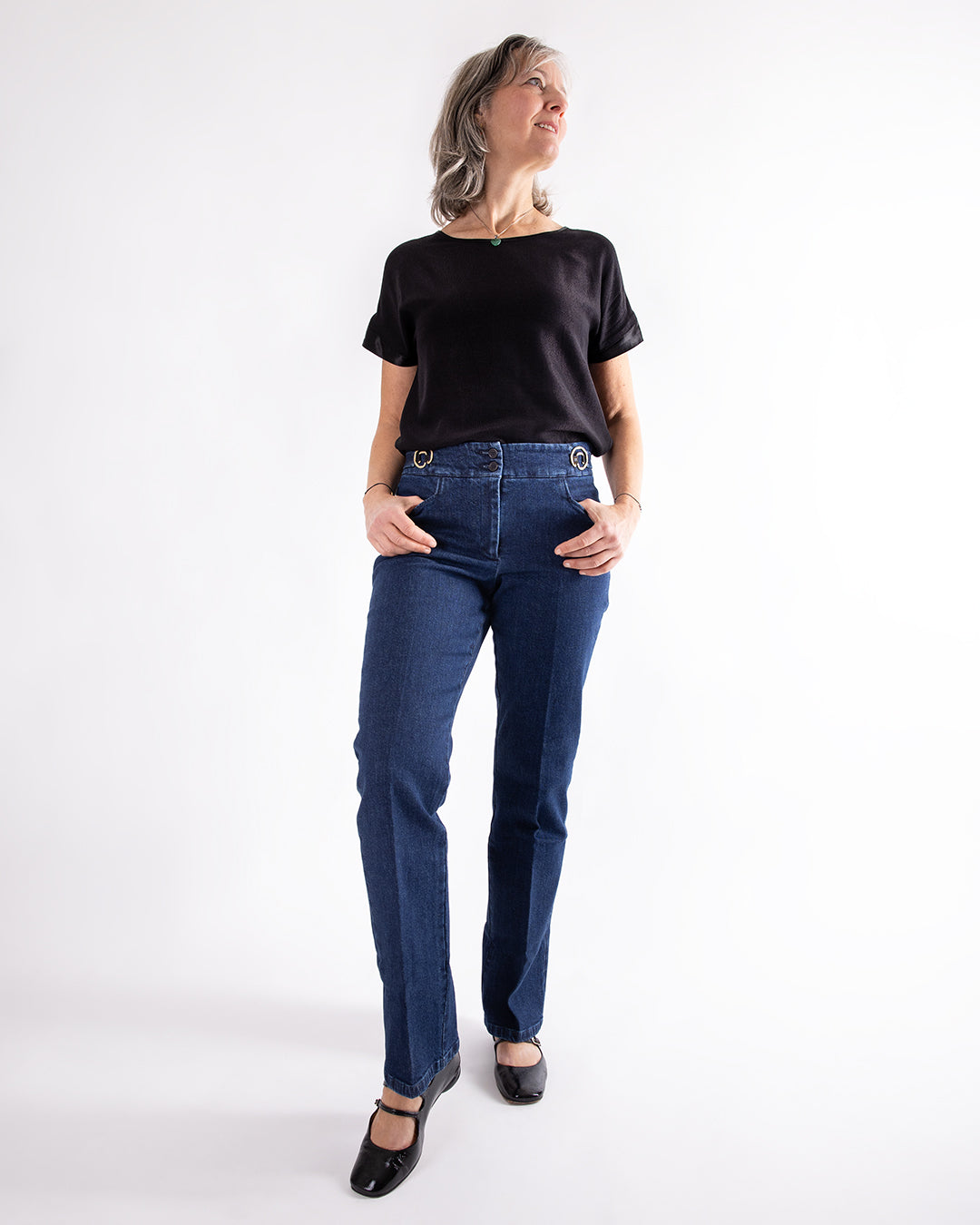 Top Marylin ASUR noir manches courtes en tissu français upcyclé, peut etre porté avec ensemble jupe Monroe