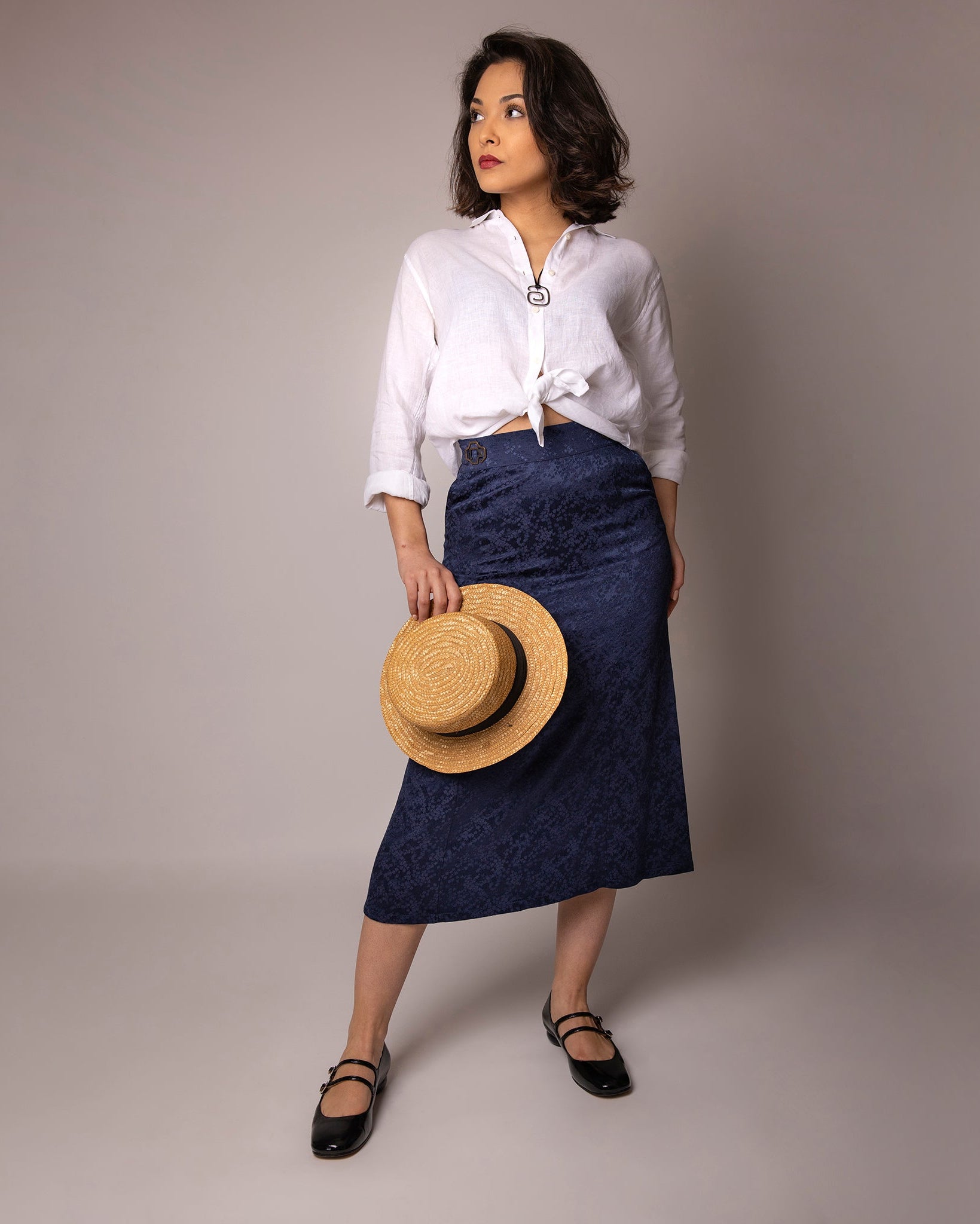 Jupe ASUR Flora bleu marine ajustable avec poches en tissu upcyclé