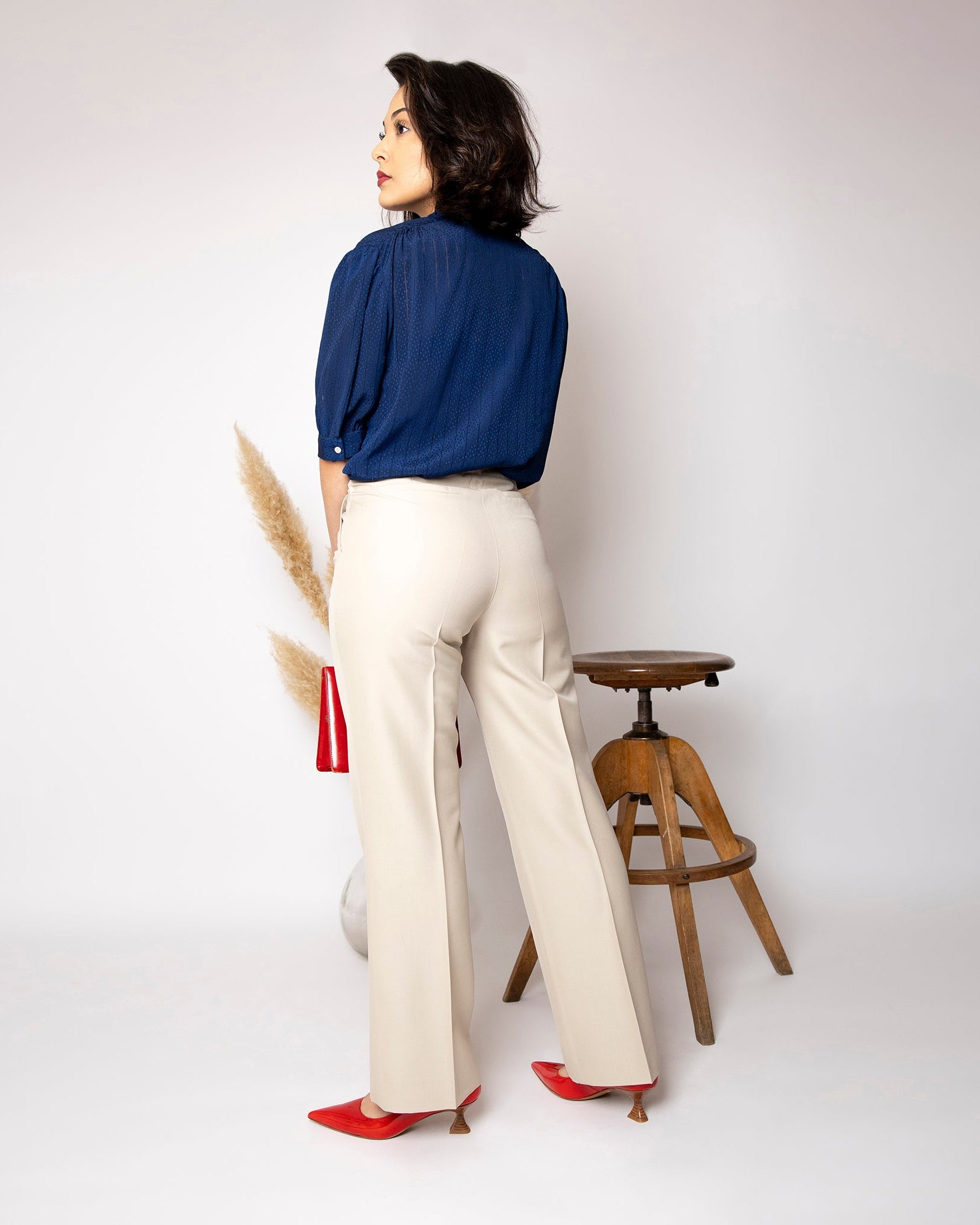 Pantalon ASUR Carmen beige coupe large confortable ajustable